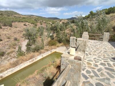 Finca rústica con cortijo y 46,61 ha en el Parque Natural Sierra de Baza