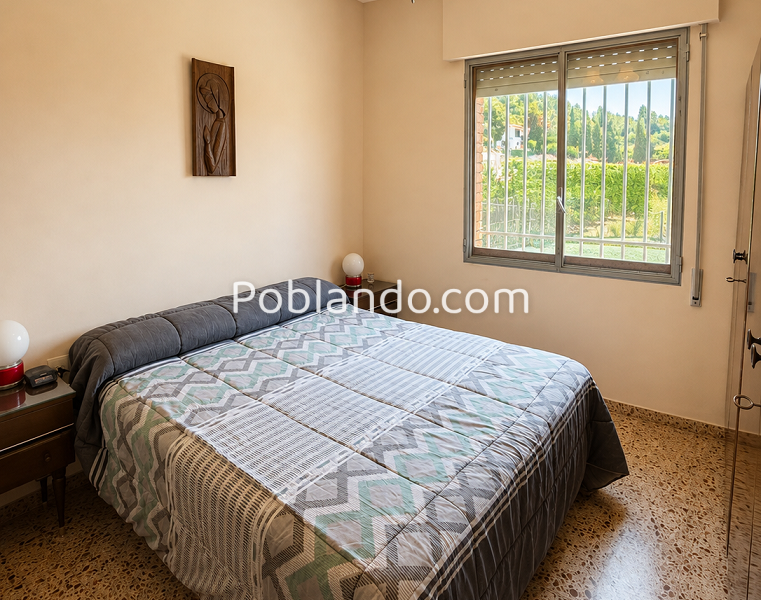 Dos casas con piscina una finca de 274 m² construidos, en el Valle de Aguas Vivas. Alzira, Valencia.