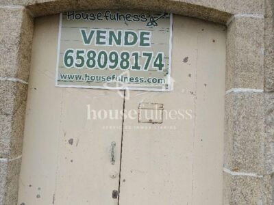 Casa rustica de piedra con magnífica finca en Neda