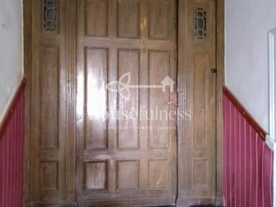 Casa rustica de piedra con magnífica finca en Neda