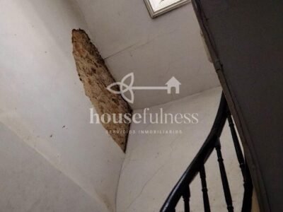 Casa rustica de piedra con magnífica finca en Neda