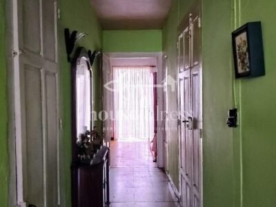 Casa rustica de piedra con magnífica finca en Neda
