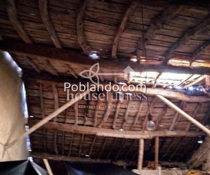 Casa rustica de piedra con magnífica finca en Neda