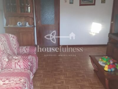 Casa rústica de piedra en Brión