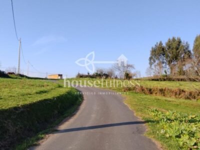 Finca urbana en Miño