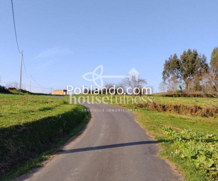 Finca urbana en Miño