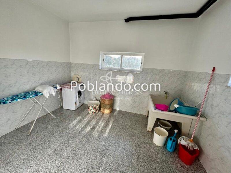 Casa con amplia finca en Miño