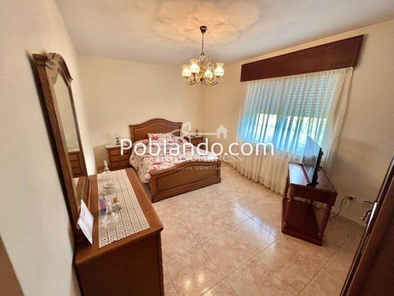 Casa con amplia finca en Miño