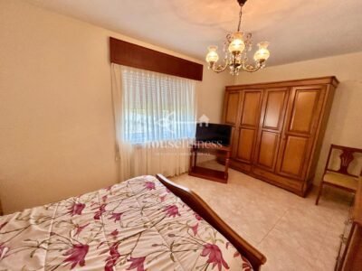 Casa con amplia finca en Miño