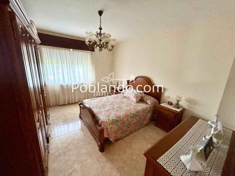 Casa con amplia finca en Miño