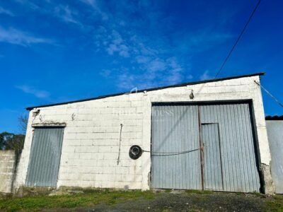 Casa con amplia finca en Miño