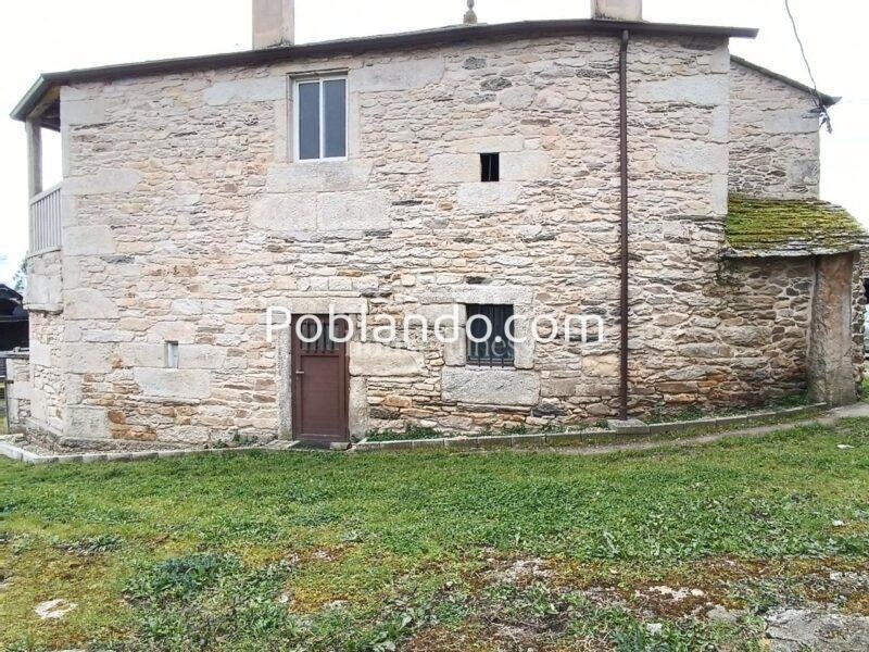 Casa de piedra en Friol