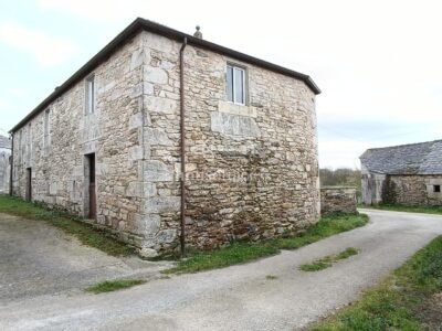 Casa de piedra en Friol