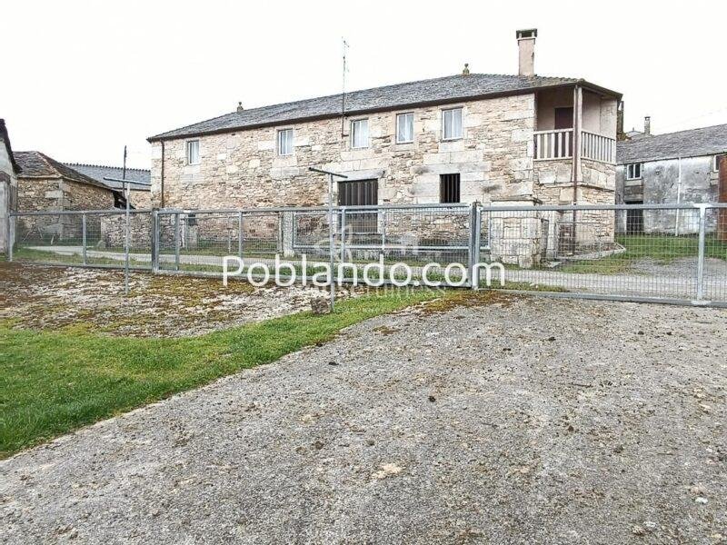 Casa de piedra en Friol