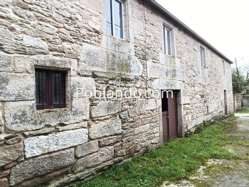 Casa de piedra en Friol