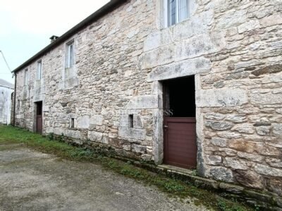 Casa de piedra en Friol
