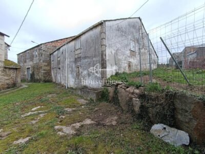 Casa de piedra en Friol