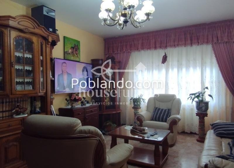 CASA CON JARDÍN EN ARES