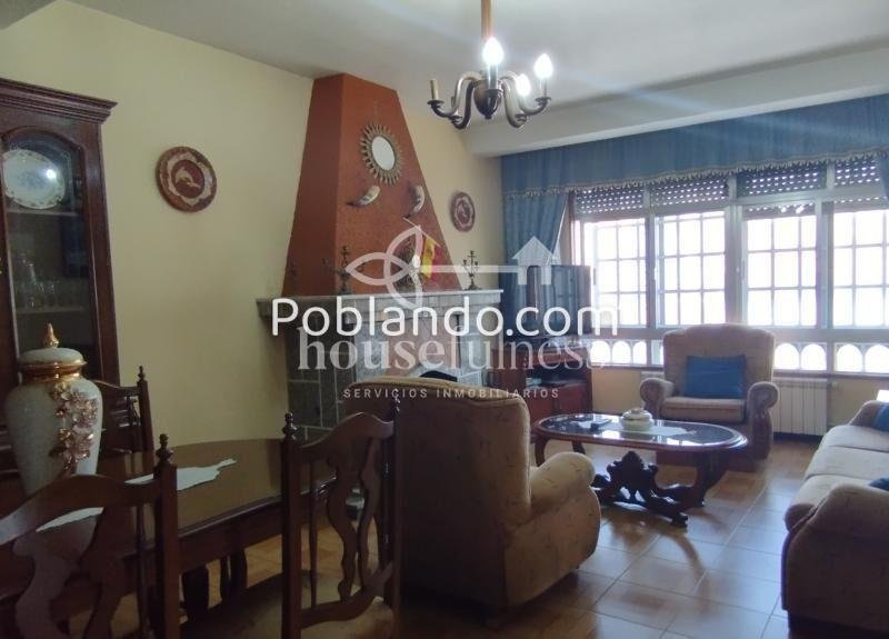 CASA CON JARDÍN EN ARES