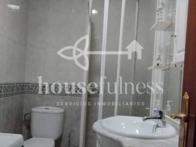 CASA CON JARDÍN EN ARES