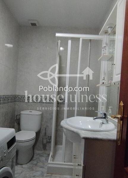 CASA CON JARDÍN EN ARES