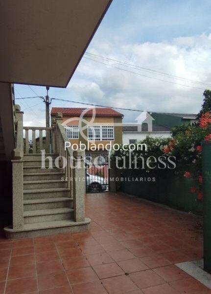 CASA CON JARDÍN EN ARES