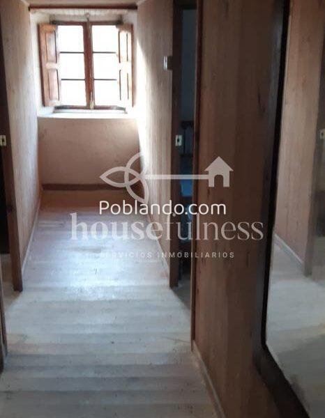 Casa típica gallega con gran finca en Ortigueira
