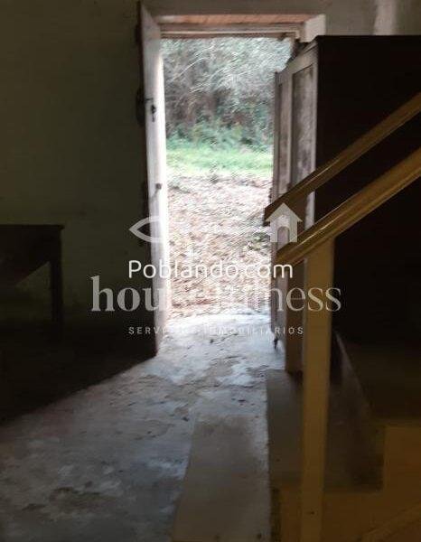 Casa típica gallega con gran finca en Ortigueira