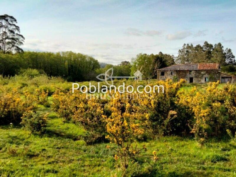 Casa típica gallega para proyecto de restauración en Ortigueira
