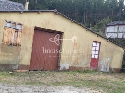 Oportunidad de negocio y vivienda en las inmediaciones de Ortigueira