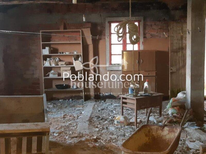 Oportunidad de negocio y vivienda en las inmediaciones de Ortigueira