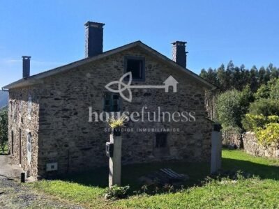 Se vende impresionante casa gallega en Somozas