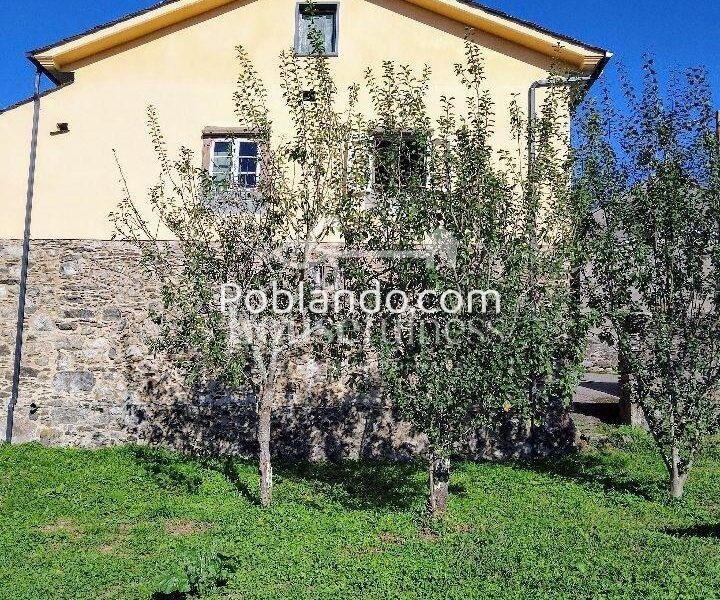 Se vende impresionante casa gallega en Somozas