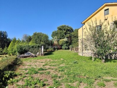 Se vende impresionante casa gallega en Somozas