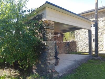 Se vende impresionante casa gallega en Somozas