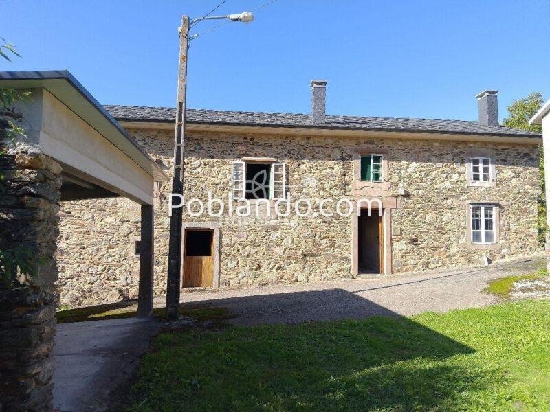 Se vende impresionante casa gallega en Somozas