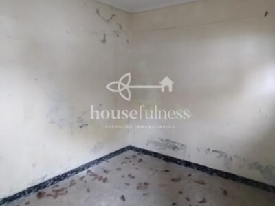 Gran Casa para reformar en La Graña, frente a la playa