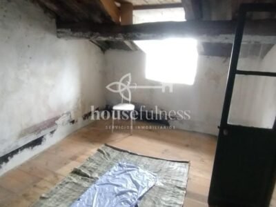 Gran Casa para reformar en La Graña, frente a la playa