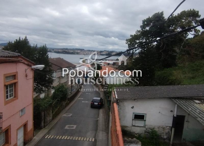 Gran Casa para reformar en La Graña, frente a la playa
