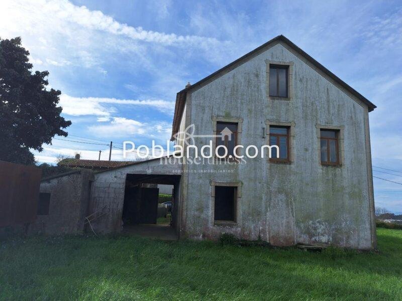 Casa de piedra en el mirador de Fene
