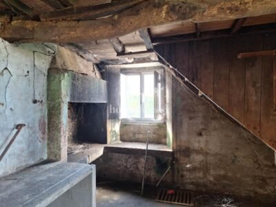 Casa de piedra en el mirador de Fene