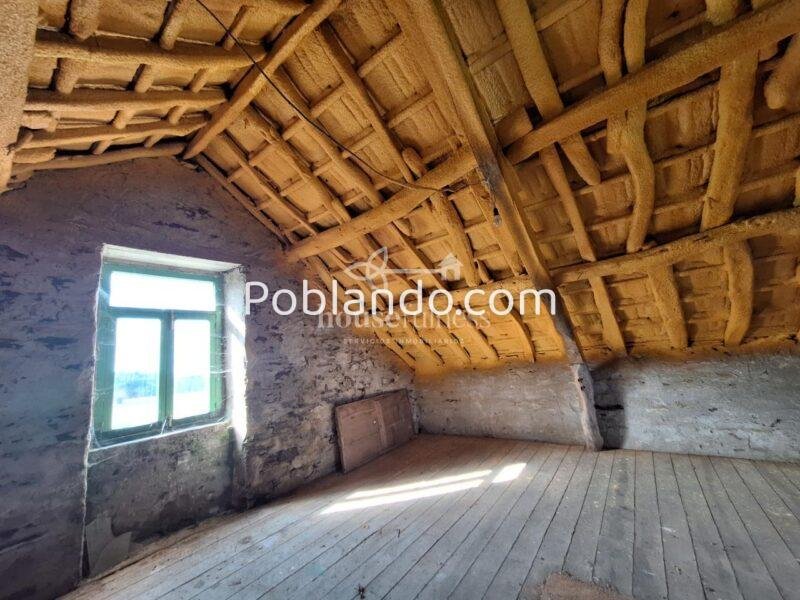 Casa de piedra en el mirador de Fene