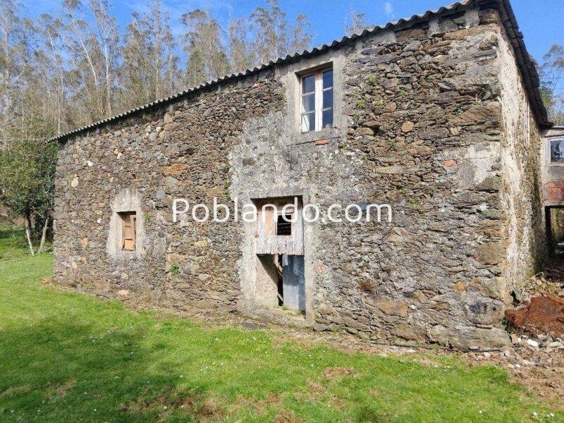 CASA DE PUEBLO EN CERDIDO