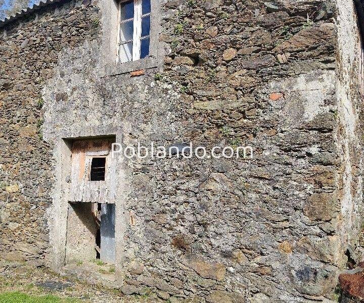 CASA DE PUEBLO EN CERDIDO
