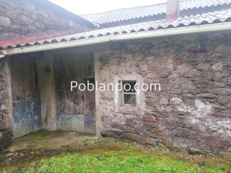 CASA DE PUEBLO EN CERDIDO