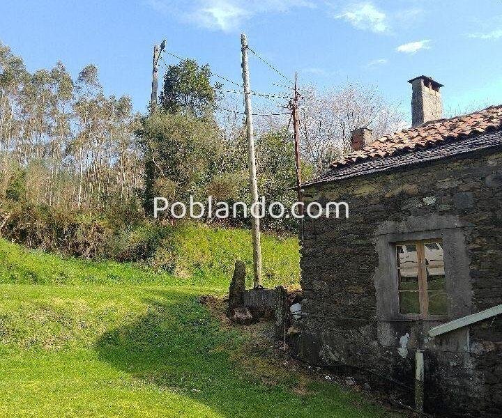 CASA DE PUEBLO EN CERDIDO