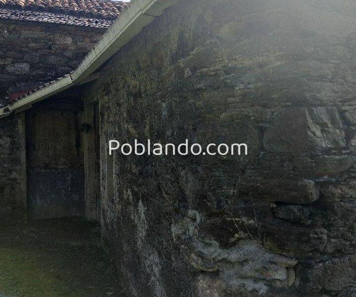 CASA DE PUEBLO EN CERDIDO