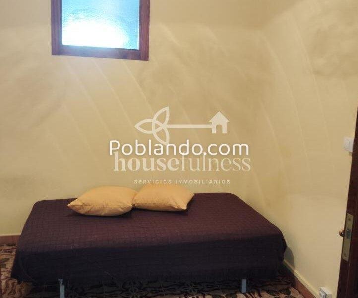 CASA CON DOS PISOS EN VILLARRUBE