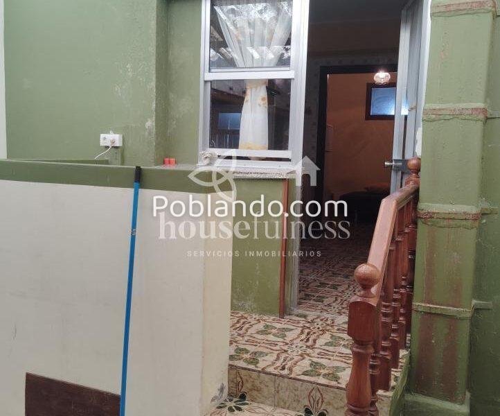 CASA CON DOS PISOS EN VILLARRUBE