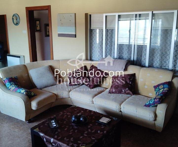 CASA CON DOS PISOS EN VILLARRUBE